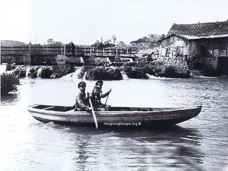 Lts Collingwood & Parsons boating in Huaxi Park 
	Photo from the Hide collection ©
