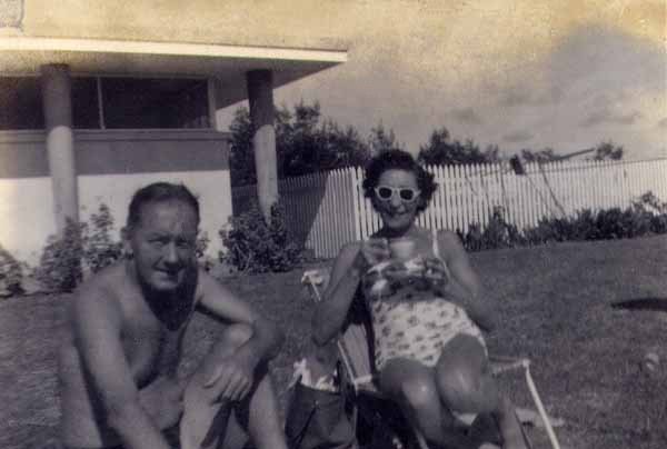 Bud & Dot Hide relaxing by the pool