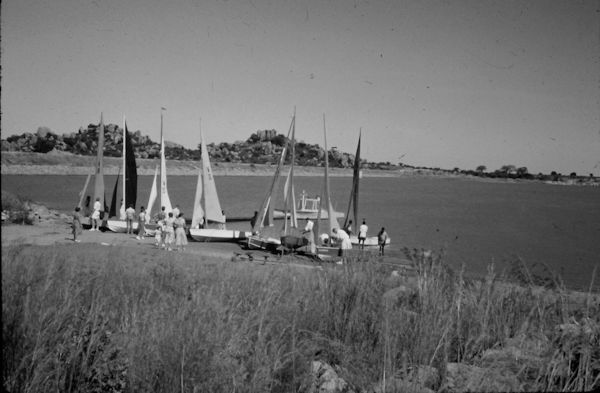 Songwa Sailing 
Photos from the Hide family collection ©